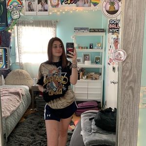 Meet your Posher, Bella